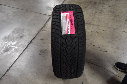 285/45R22 114V XL TRX6000