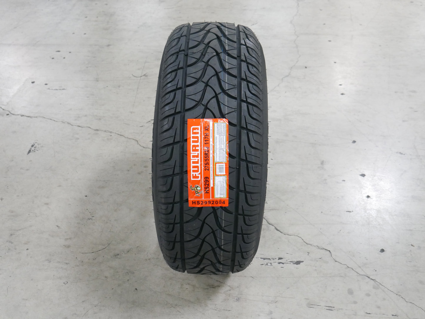 275/55R20 117H XL HS299 420AA