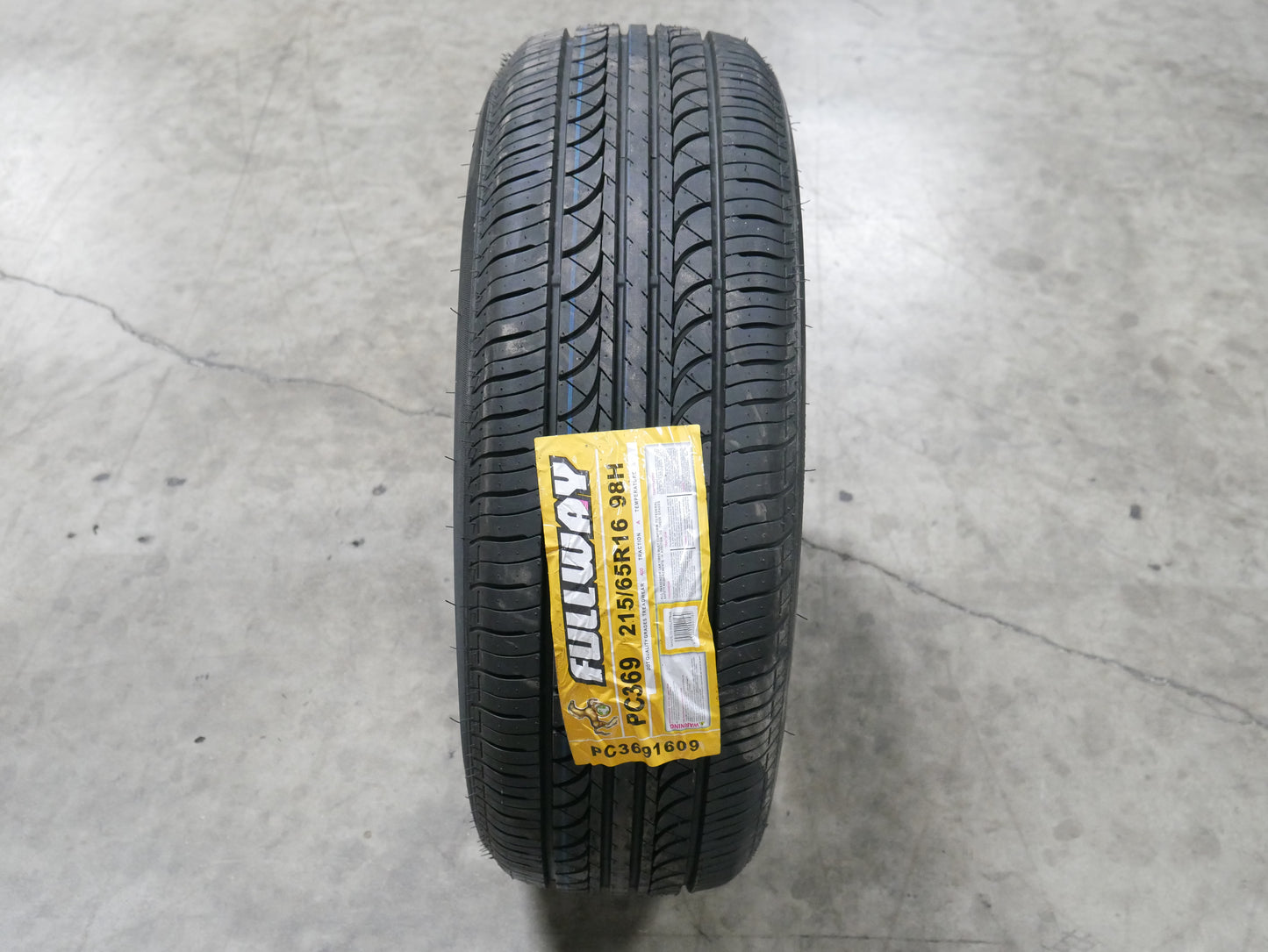 215/65R16 98H PC369 380AA