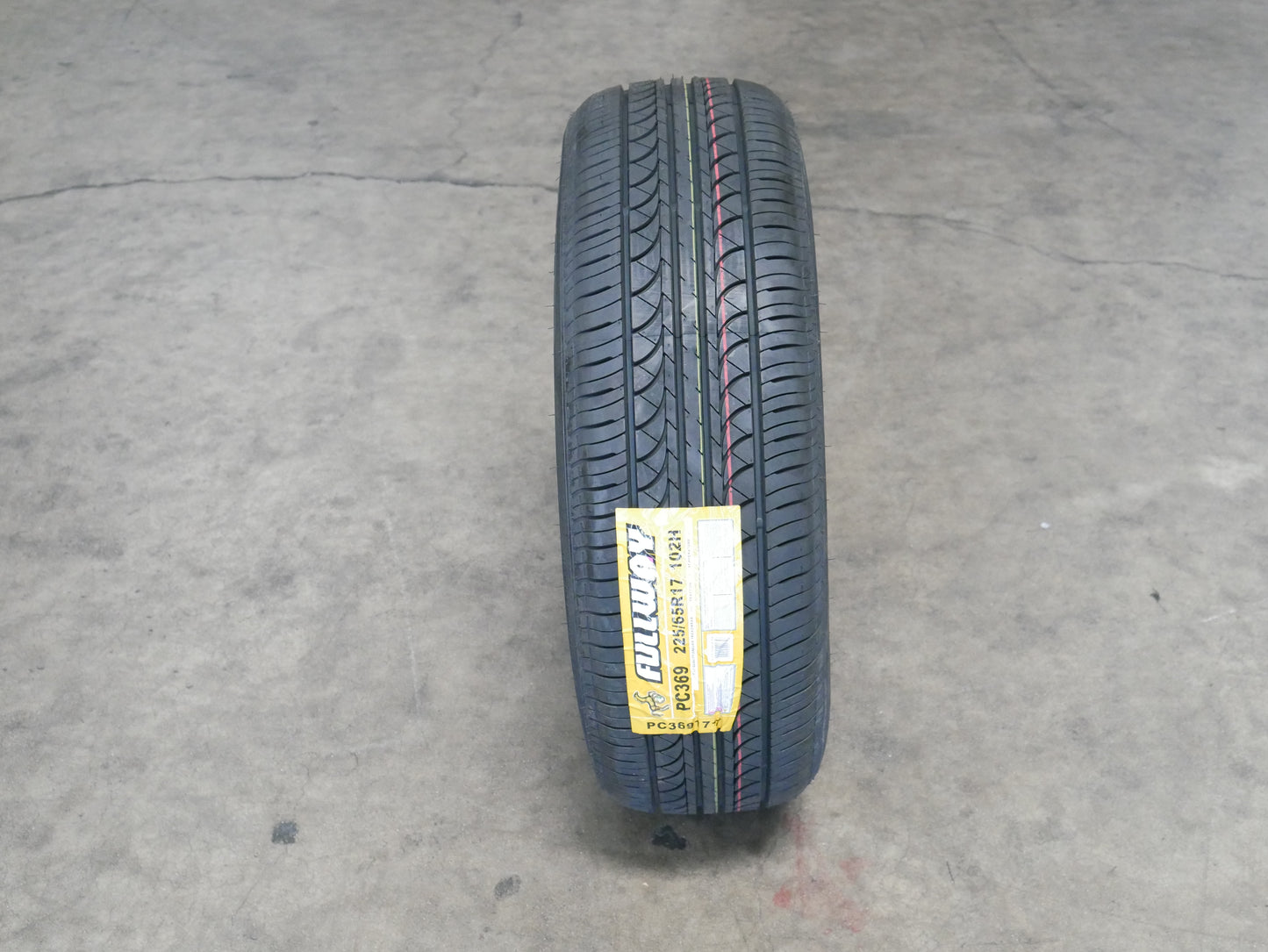 225/65R17 102H PC369 380AA